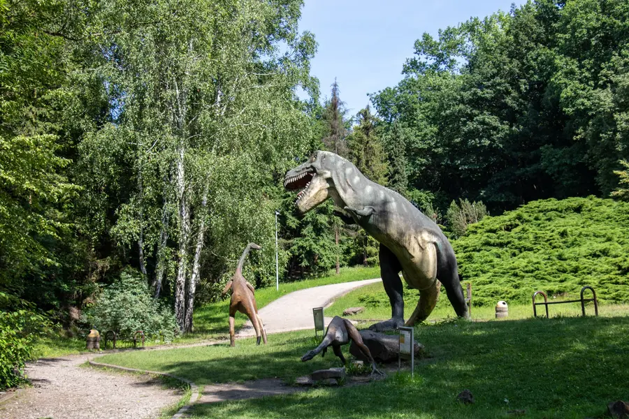 Фото: Зоопарк Катовіце динозавр
