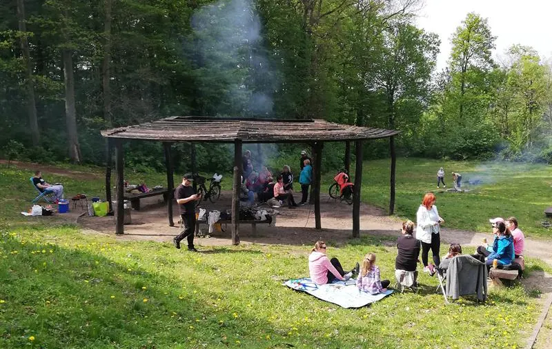 місце для вогнища і шашлика в Щецині в парку
