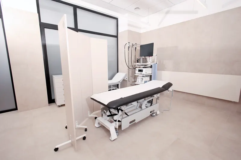 сучасний медичний апарат для проведення ендоскопії у Вроцлаві